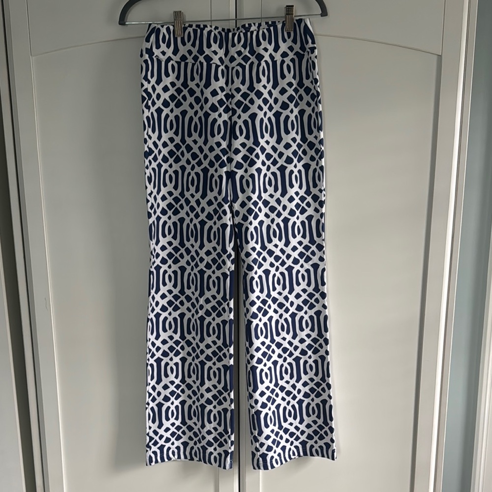 J. McLaughlin Blue and White Patterned Pants